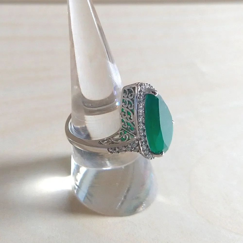 Onyx Ring - Picture 4 of 12